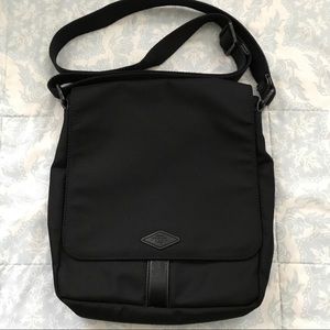 Fossil canvas messenger